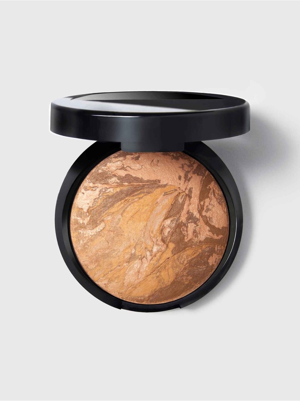 Laura Geller Baked Balanced and Glow Illuminating Foundation Tan